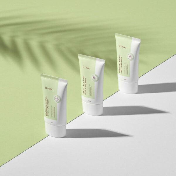 iUNIK Centella Calming Daily Sunscreen 60ml caja dañada