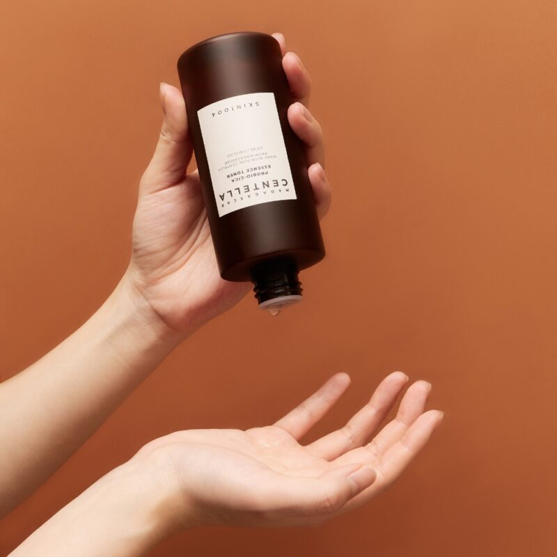 SKIN1004 Probio-Cica Essence Toner 210ml - Imagen 4